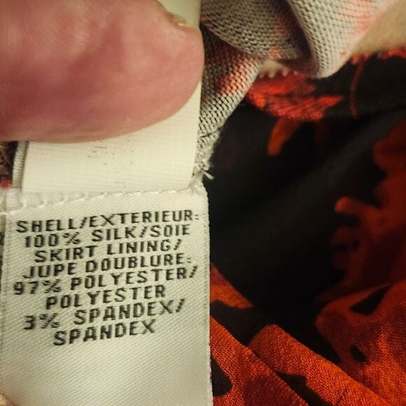 NWT Diane Von Furstenberg "Irina" Black/Red Floral Silk Jersey Wrap Dress Sz.2 - Picture 11 of 11